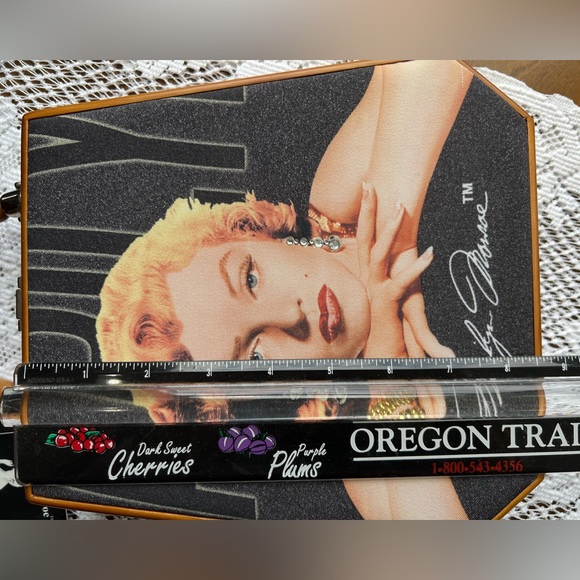 Marilyn Monroe 🆕/Vintage from 2002 Wooden Bag by Cielo Creations, tags attached - Picture 11 of 15